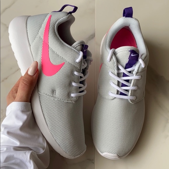 NWT Nike Roshe one - Picture 3 of 7